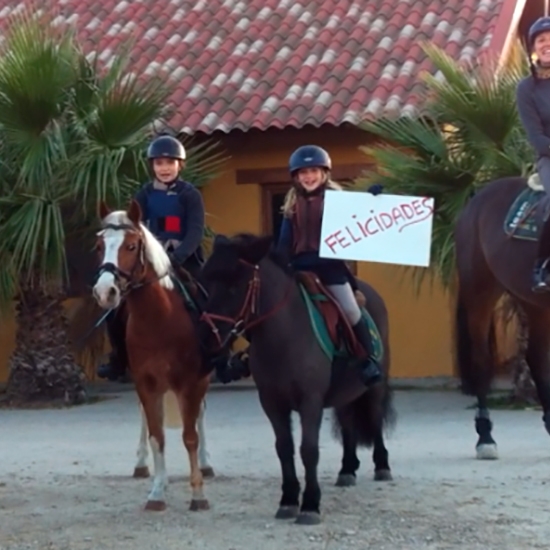cumpleaños niños con caballos y ponys en hipica zaragoza